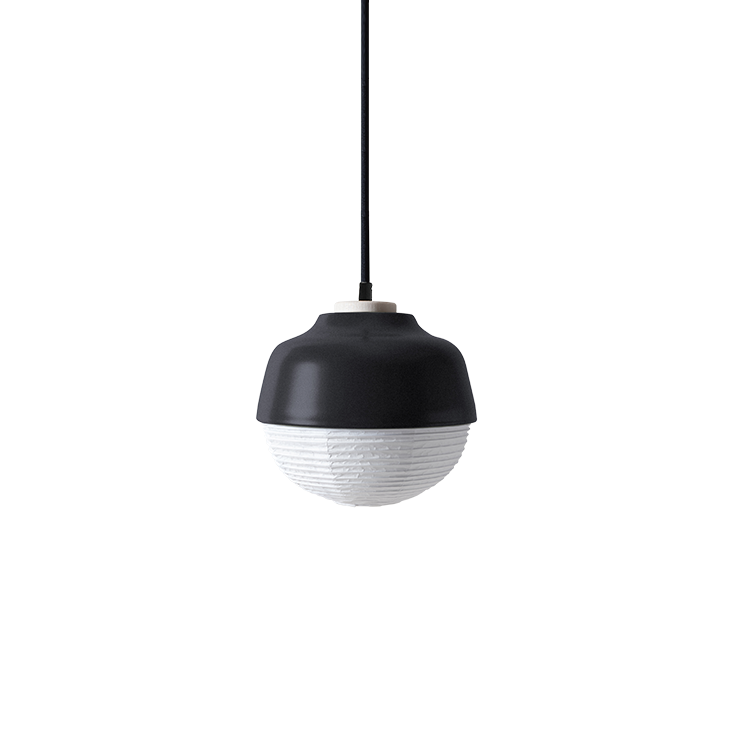 CFK88b 展示品 キムデザインスタジオ ニューオールドライト Mサイズ 黒 The New Old Light - M2 — KIMU Design